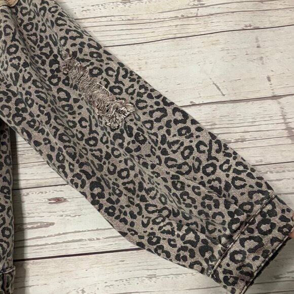 HYFVE Distressed Cropped Denim Leopard Print Jacket Small - Picture 5 of 11